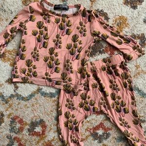 🌿BunnyKnots Loungewear set